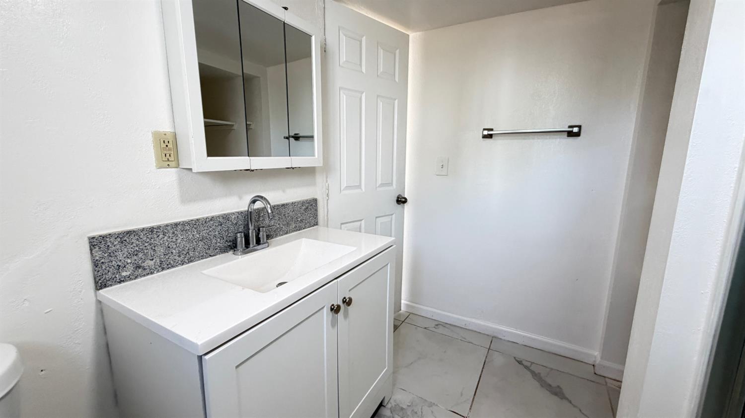 6360 Jackson Ave, Riverbank, CA 95367