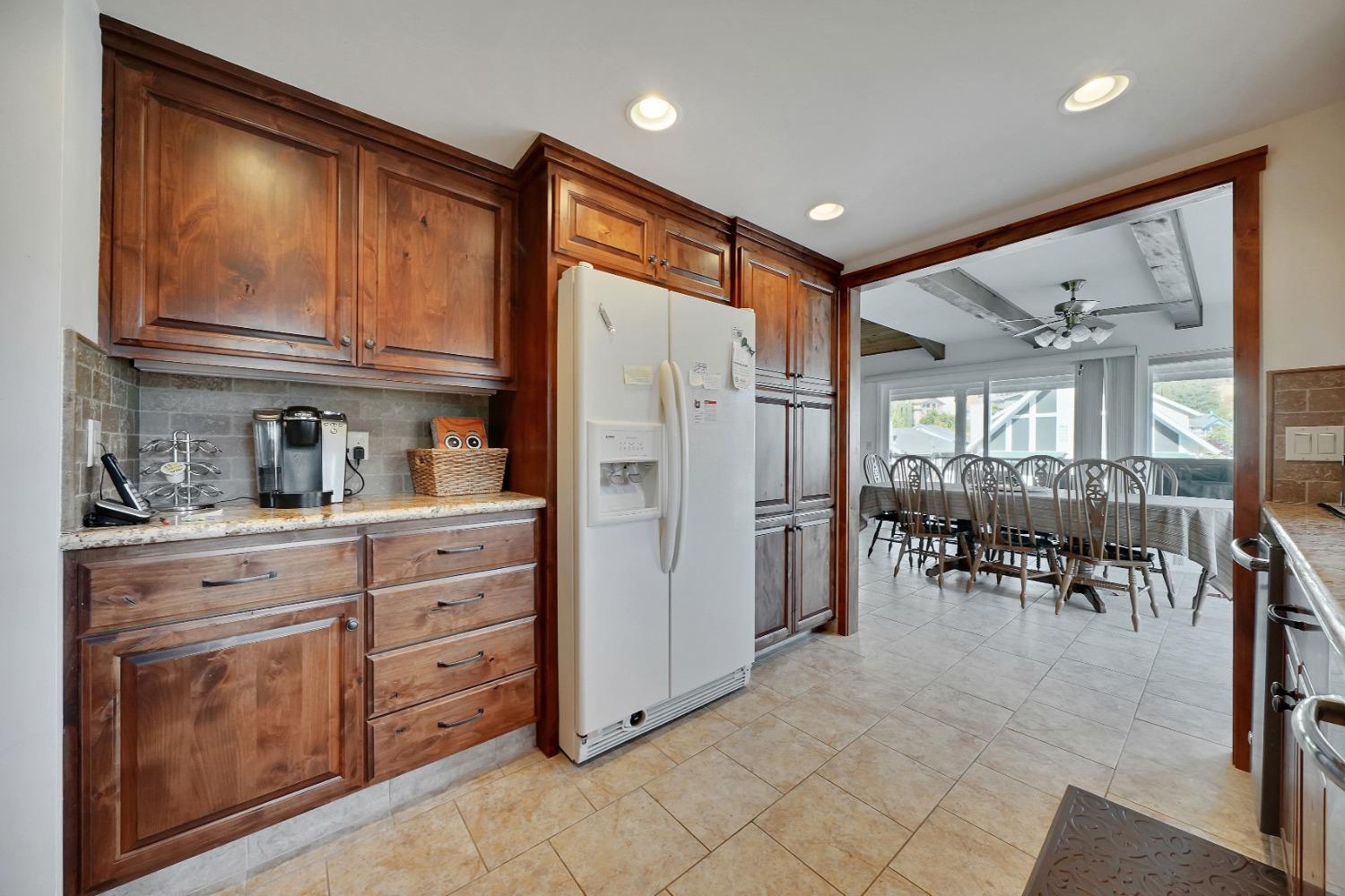 743 Sandy Bar Dr, Copperopolis, CA 95228