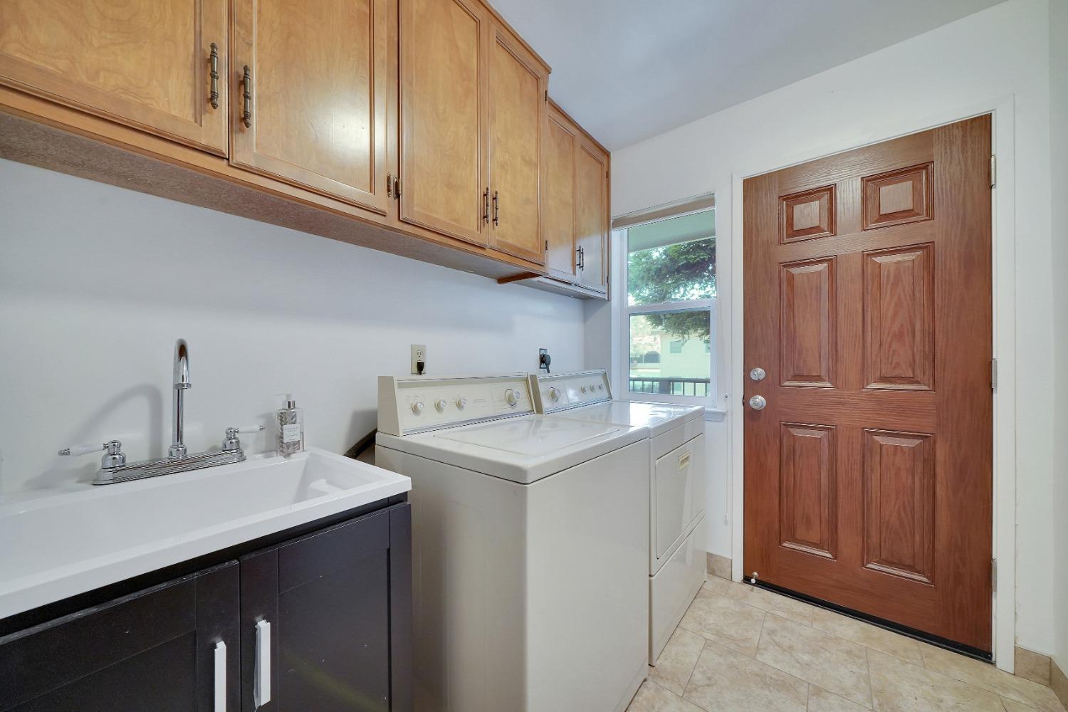 743 Sandy Bar Dr, Copperopolis, CA 95228