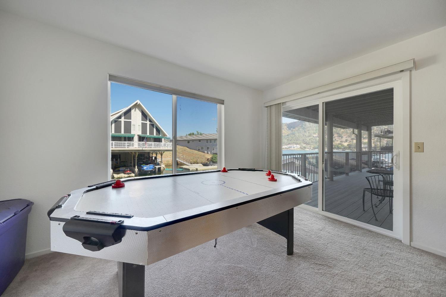 743 Sandy Bar Dr, Copperopolis, CA 95228