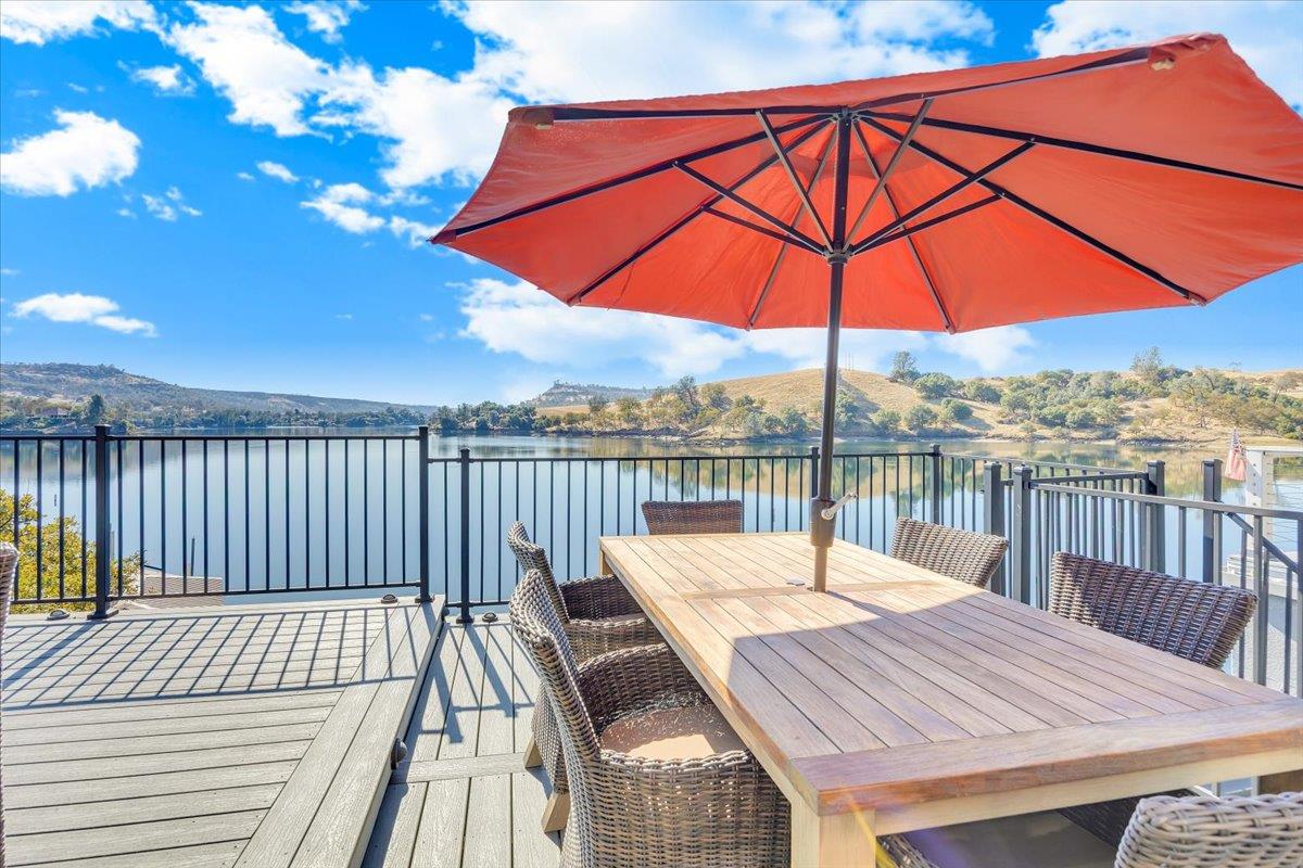 816 Foothill Rd, Copperopolis, CA 95228