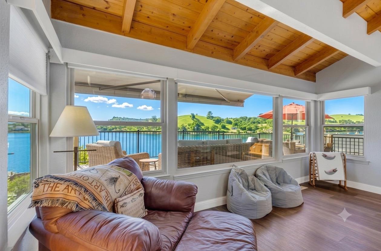 816 Foothill Rd, Copperopolis, CA 95228
