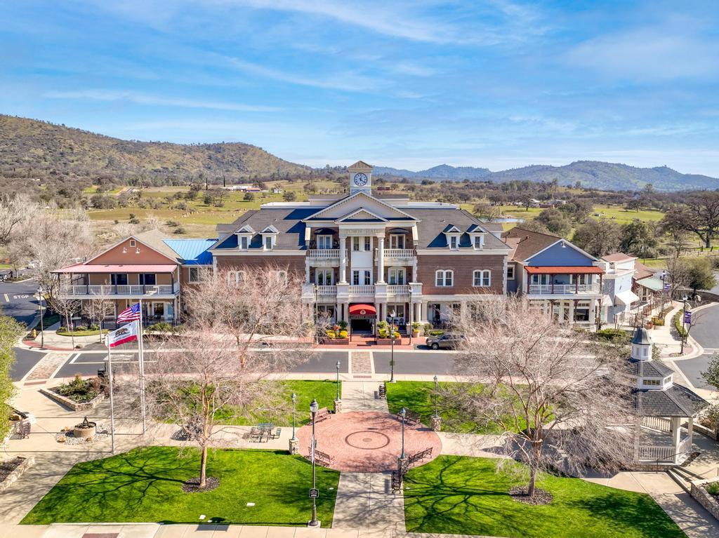 816 Foothill Rd, Copperopolis, CA 95228