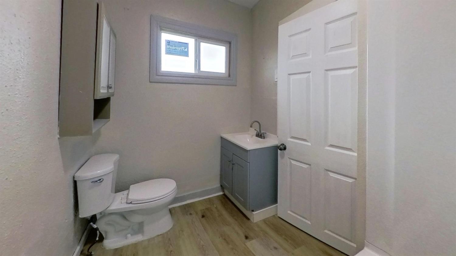 751 Nevada St, Manteca, CA 95337