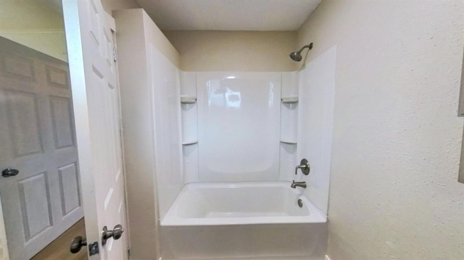 751 Nevada St, Manteca, CA 95337