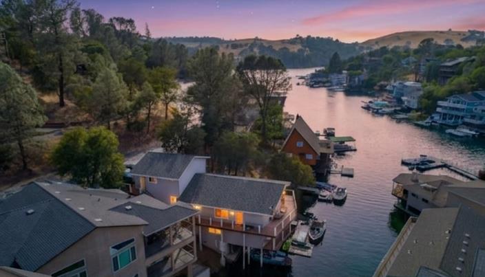 678 Bret Harte Dr #426, Copperopolis, CA 95228