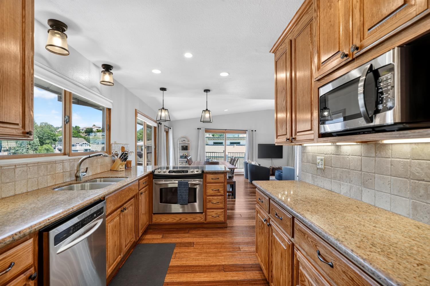 678 Bret Harte Dr #426, Copperopolis, CA 95228