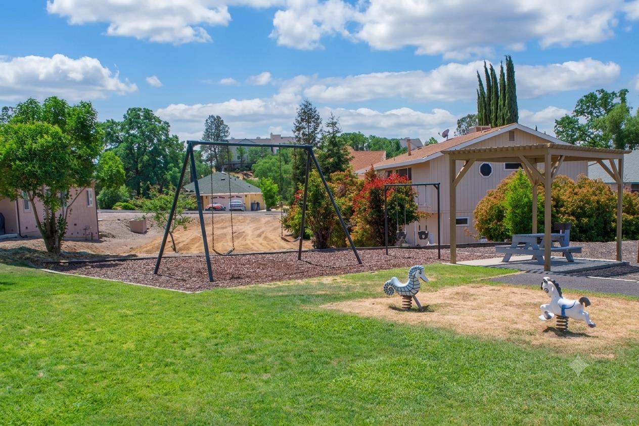 678 Bret Harte Dr #426, Copperopolis, CA 95228