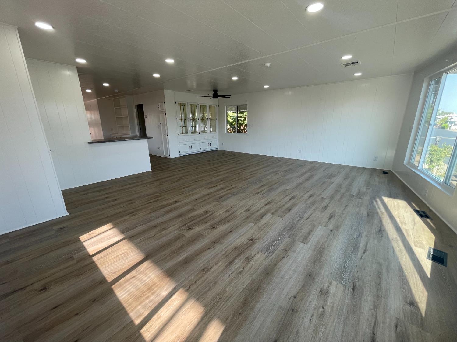 2240 Golden Oak Ln #3, Merced, CA 95341