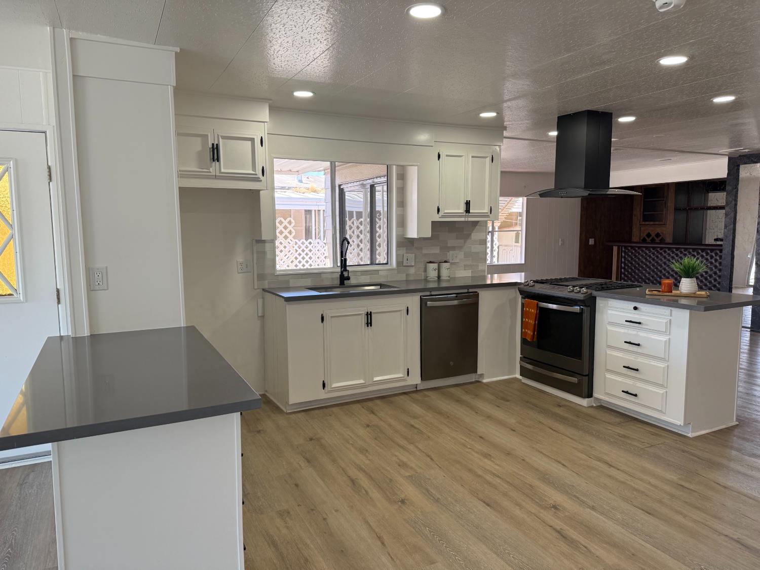 2240 Golden Oak Ln #3, Merced, CA 95341