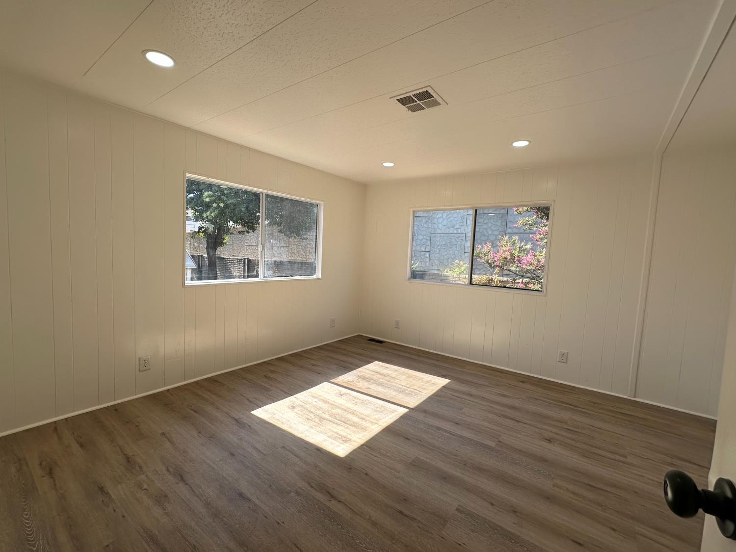 2240 Golden Oak Ln #3, Merced, CA 95341