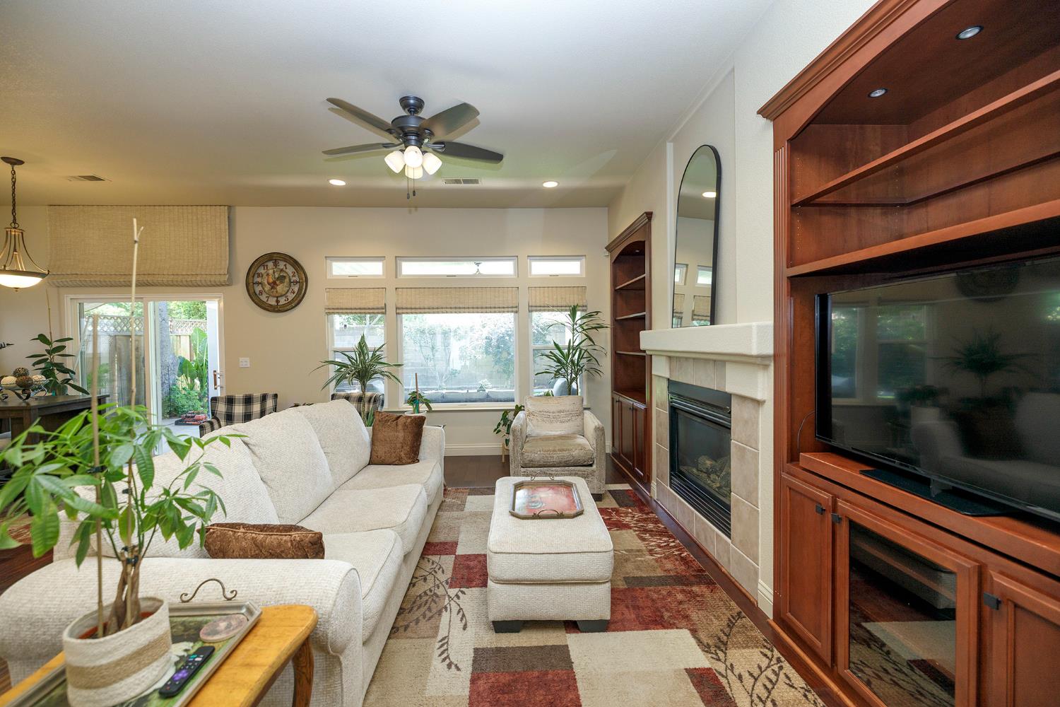 3224 Clearview Ct, Modesto, CA 95355