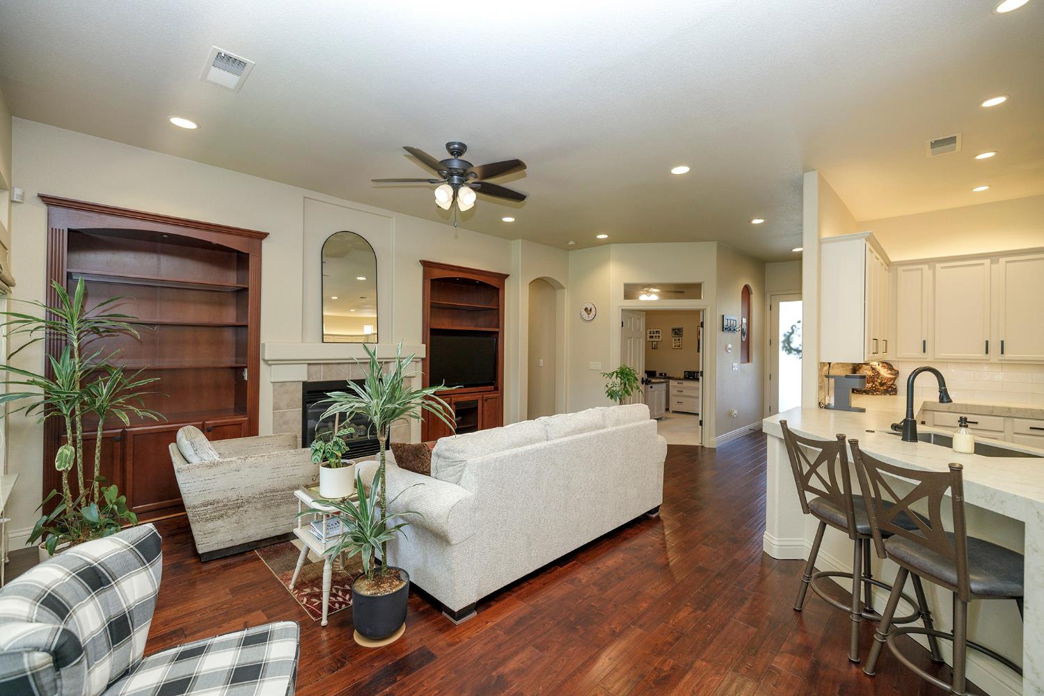 3224 Clearview Ct, Modesto, CA 95355