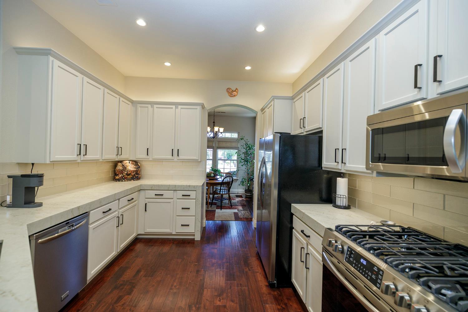 3224 Clearview Ct, Modesto, CA 95355