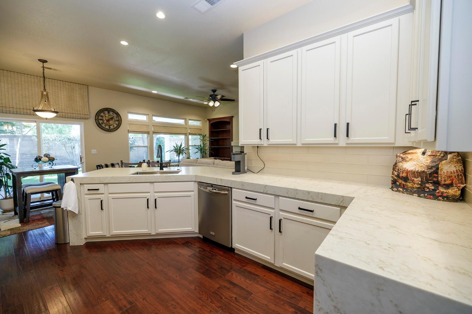 3224 Clearview Ct, Modesto, CA 95355