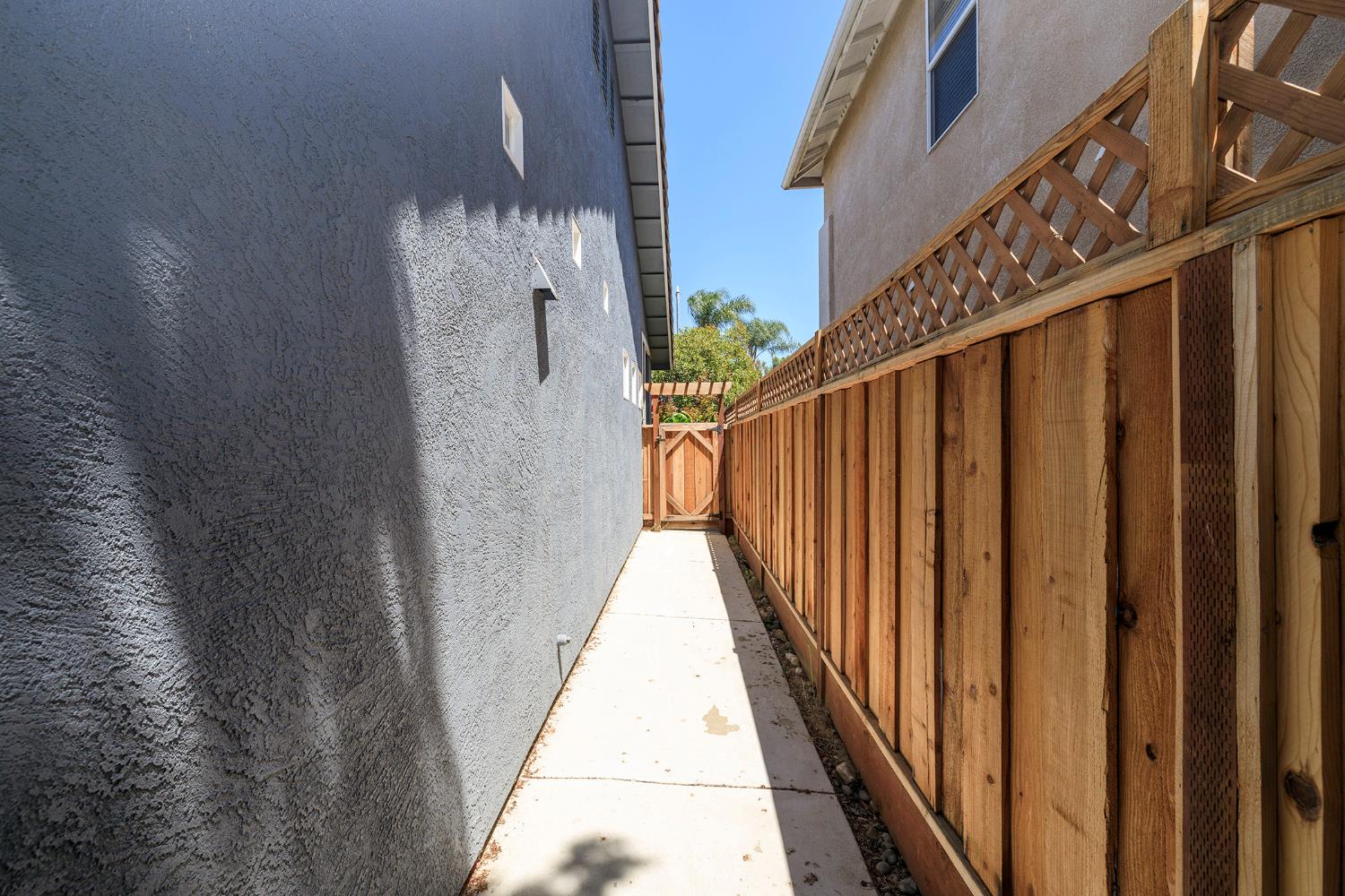 3224 Clearview Ct, Modesto, CA 95355