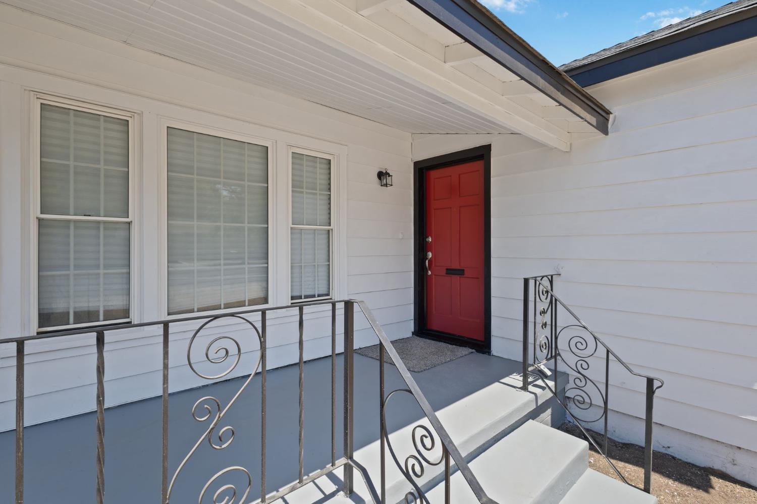 365 E Main St, Merced, CA 95340
