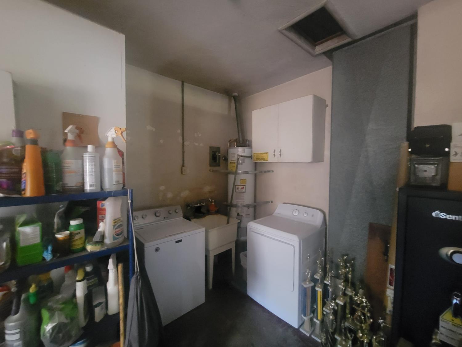 514 Fairview Ave, Madera, CA 93637
