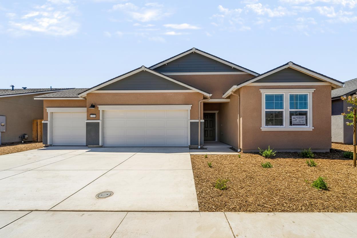617 Victoria Ave #201, Chowchilla, CA 93610