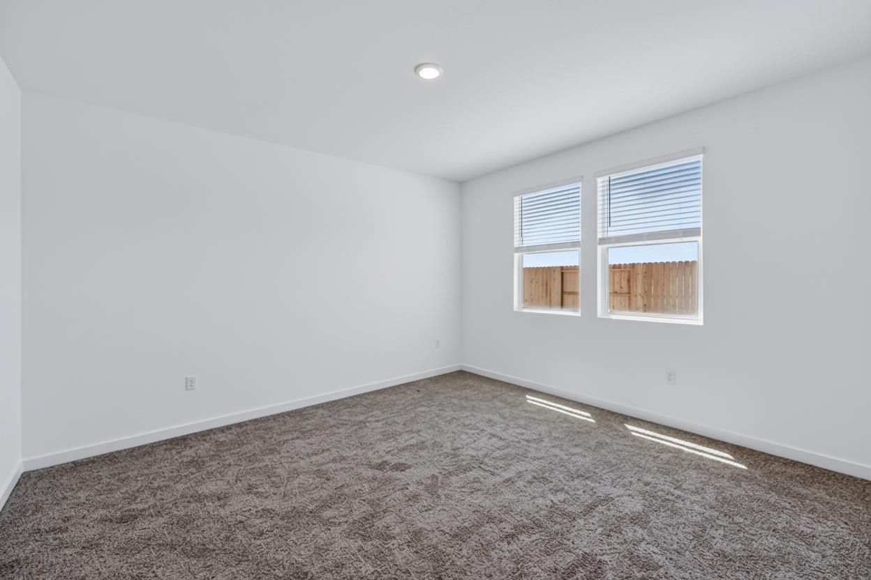 617 Victoria Ave #201, Chowchilla, CA 93610