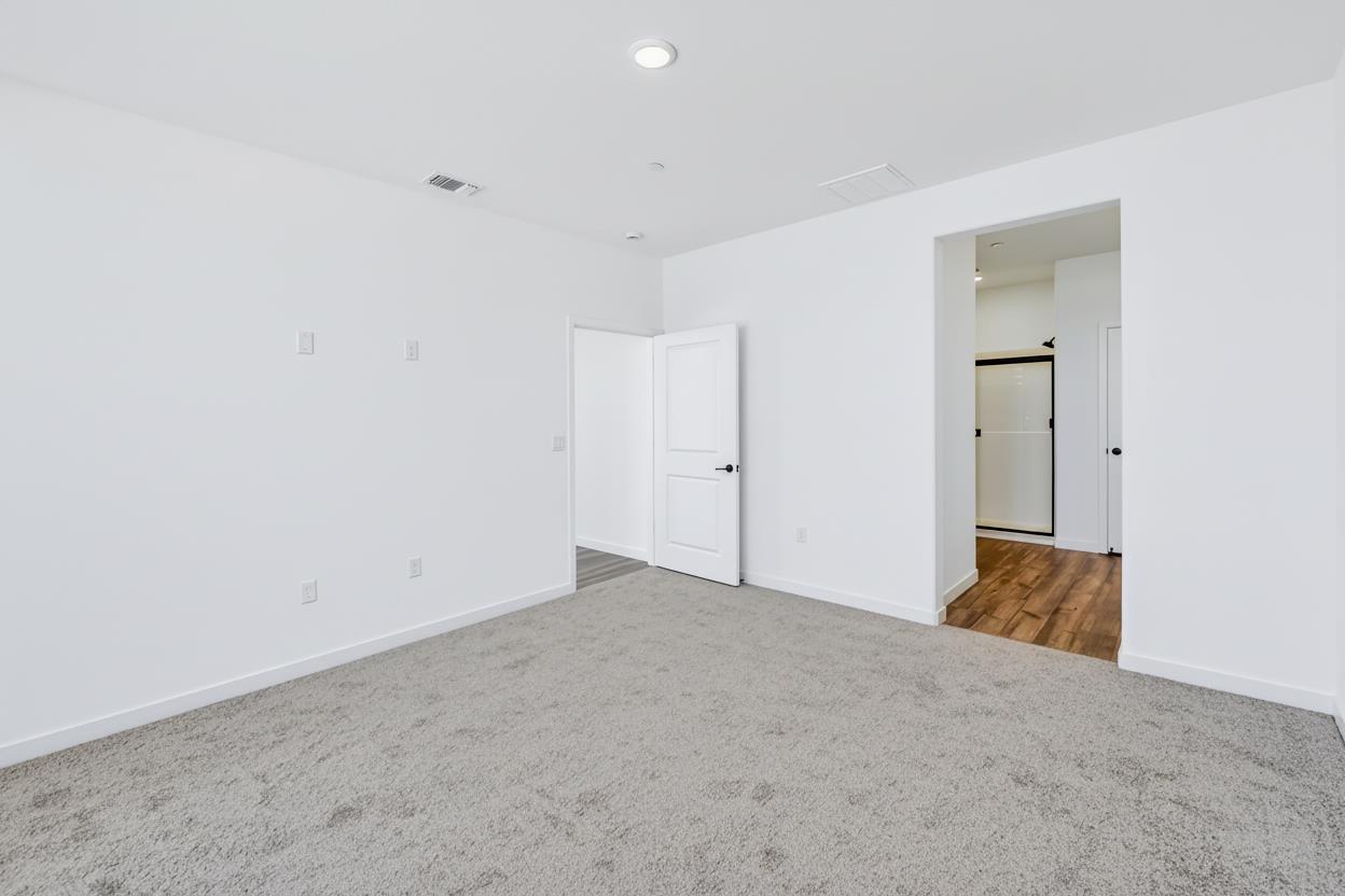 617 Victoria Ave #201, Chowchilla, CA 93610