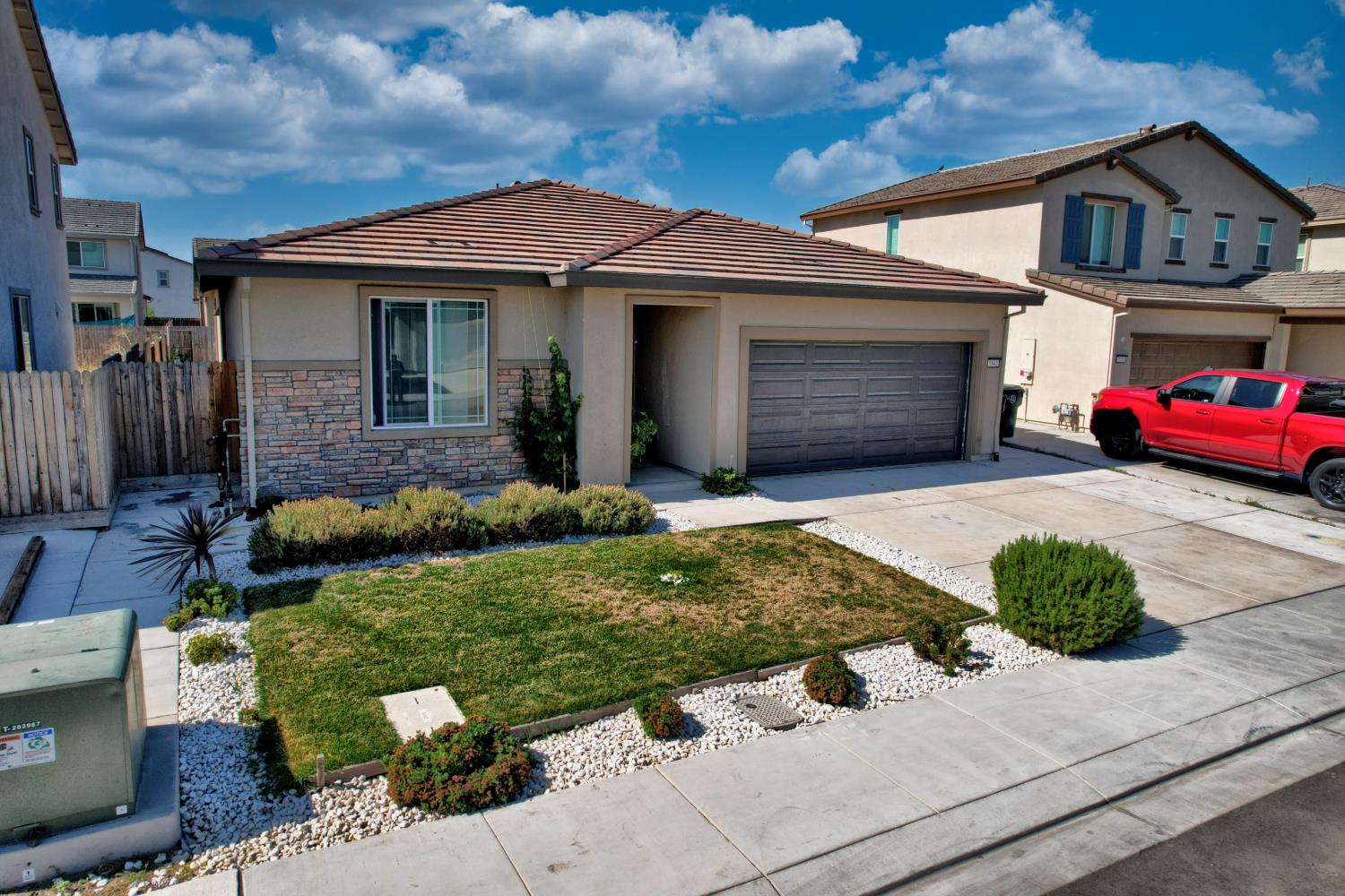 2842 Pixley Ct, Manteca, CA 95337
