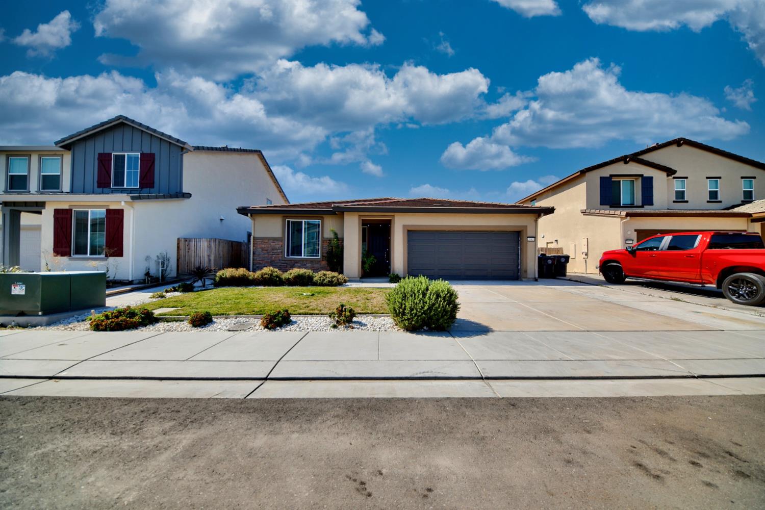 2842 Pixley Ct, Manteca, CA 95337