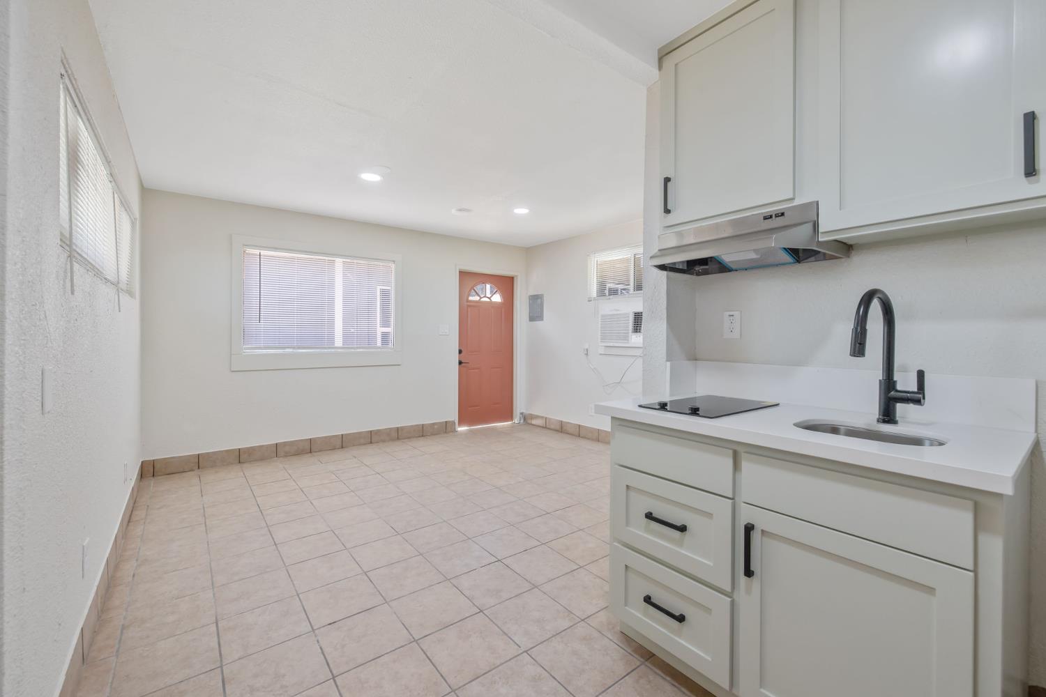 19415 Empire St, Stratford, CA 93263