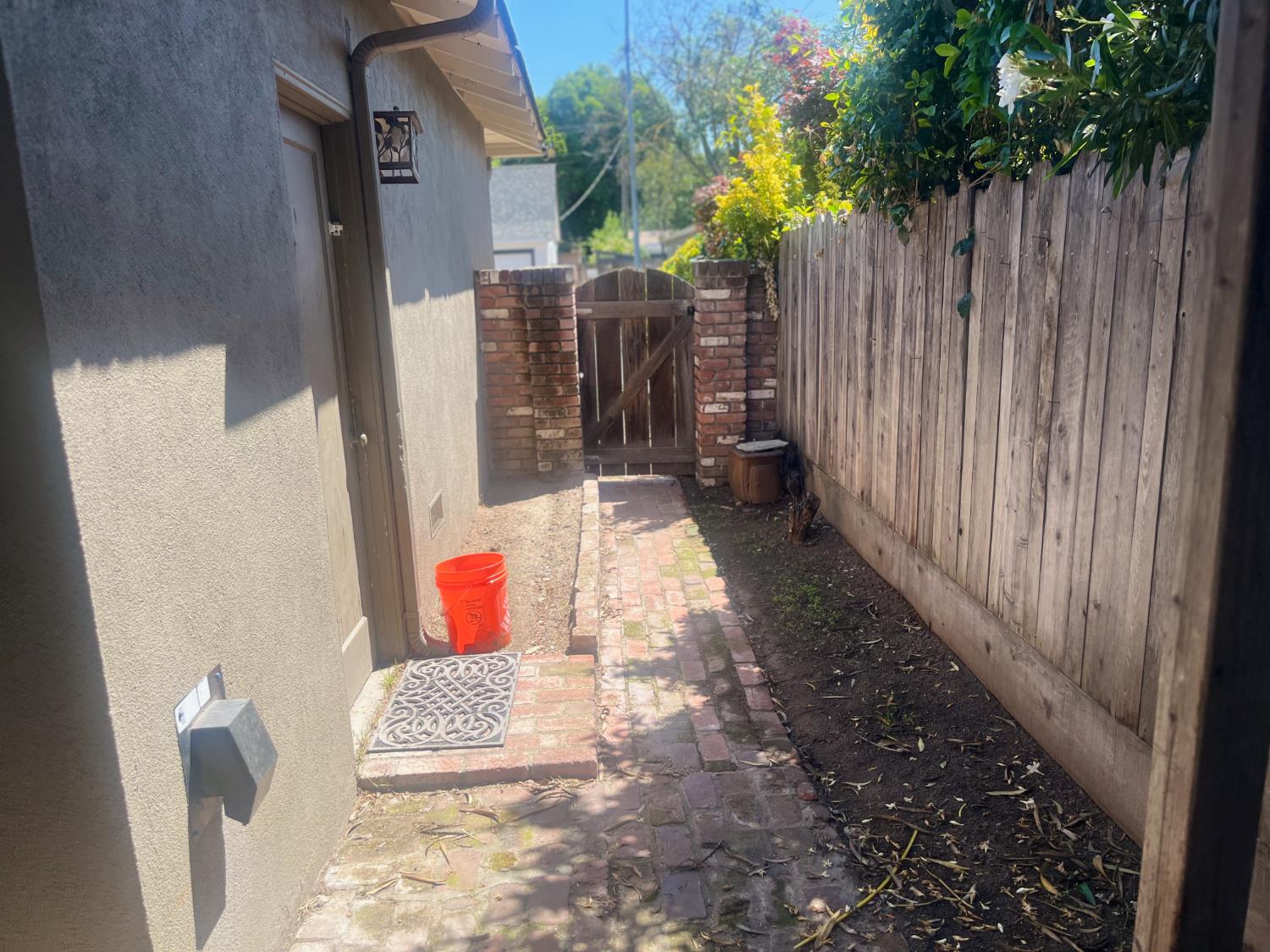 2309 Monte Carlo Ave, Modesto, CA 95350