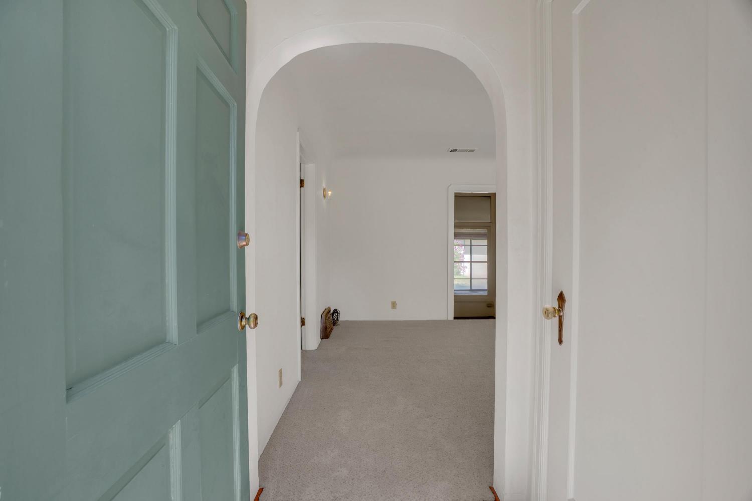 1121 Yosemite St, Turlock, CA 95380