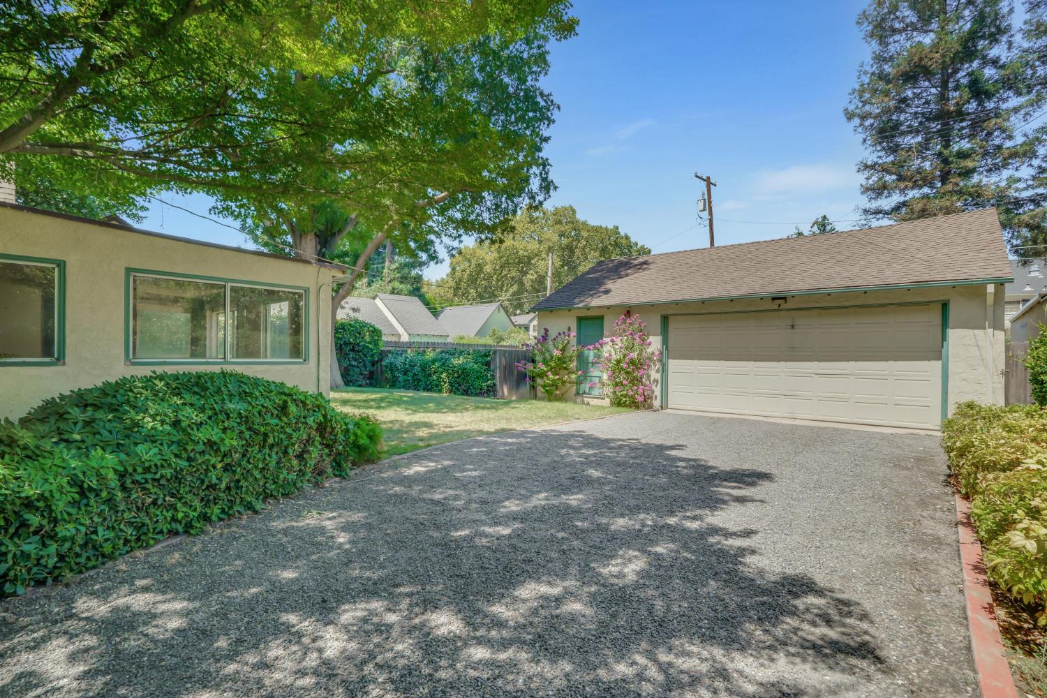 1121 Yosemite St, Turlock, CA 95380
