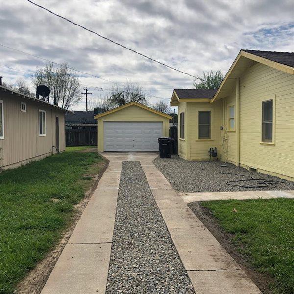1436 Merced St, Newman, CA 95360