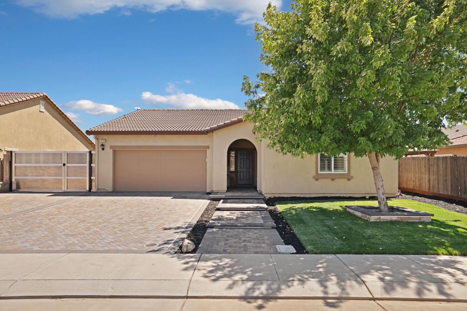 428 Pendragon, Manteca, CA 95337
