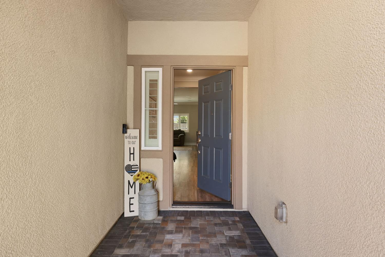 428 Pendragon, Manteca, CA 95337