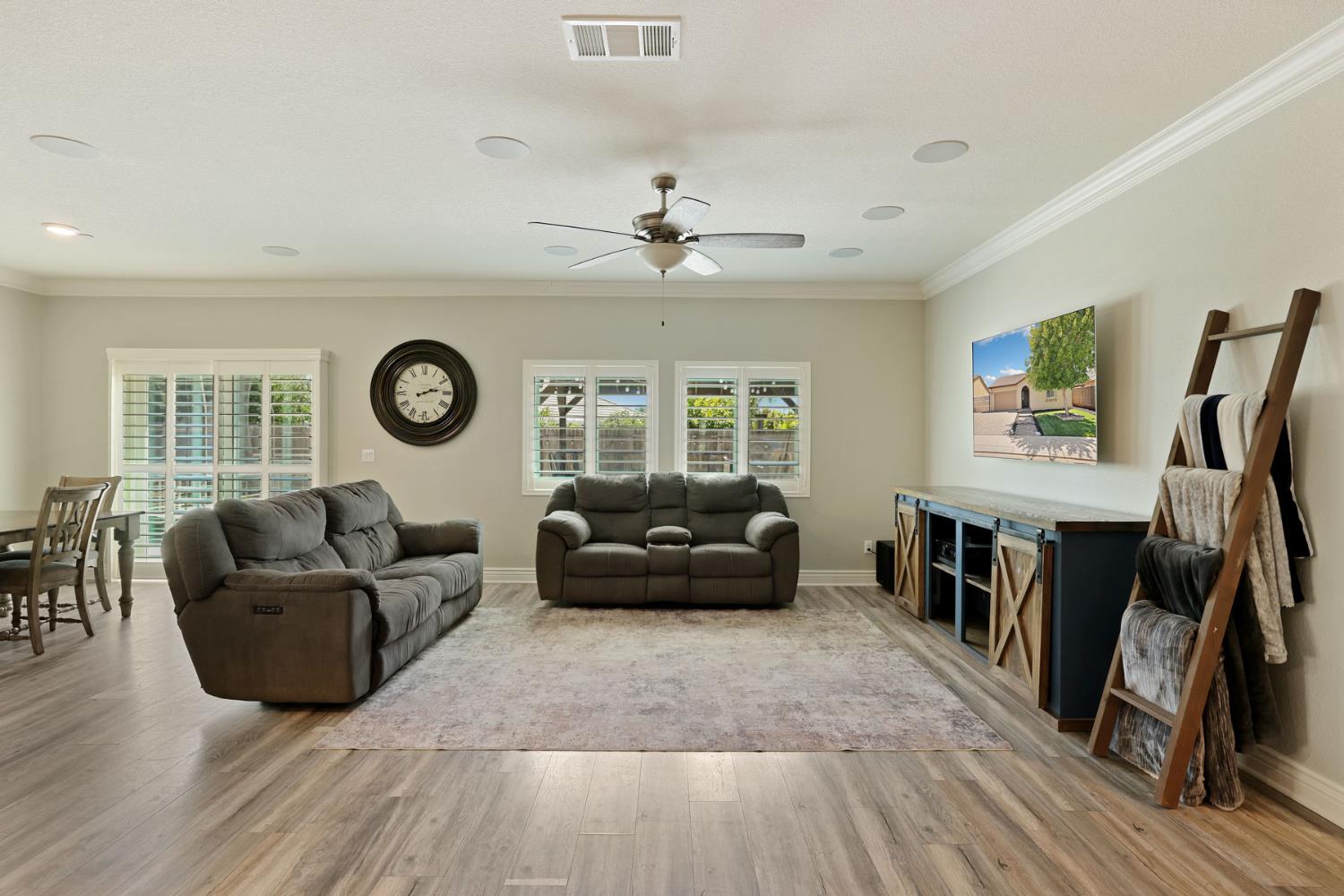 428 Pendragon, Manteca, CA 95337