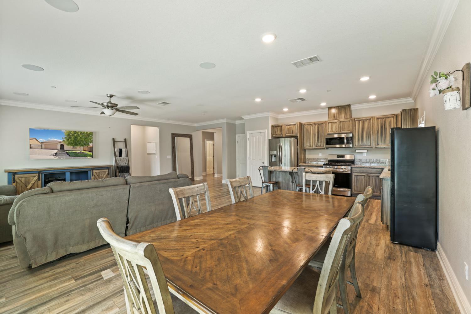 428 Pendragon, Manteca, CA 95337