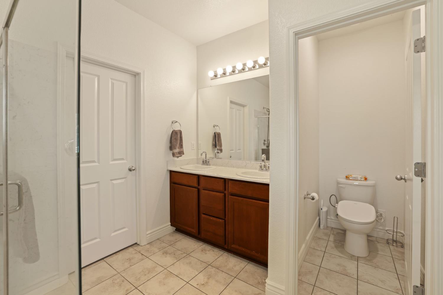 428 Pendragon, Manteca, CA 95337