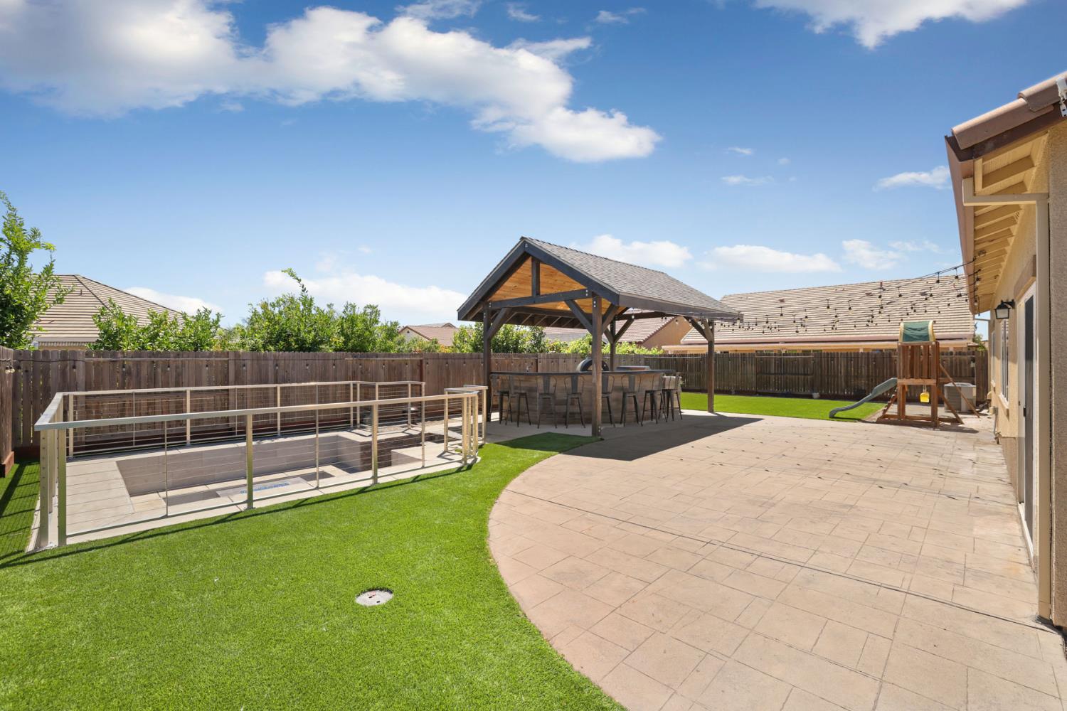 428 Pendragon, Manteca, CA 95337