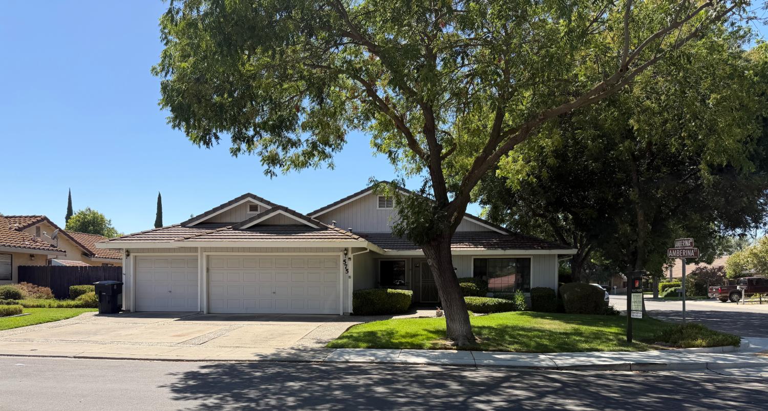 575 Amberina Dr, Patterson, CA 95363