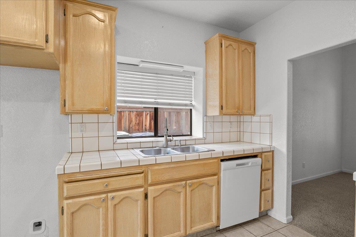 409 Montrose Ct, Modesto, CA 95355