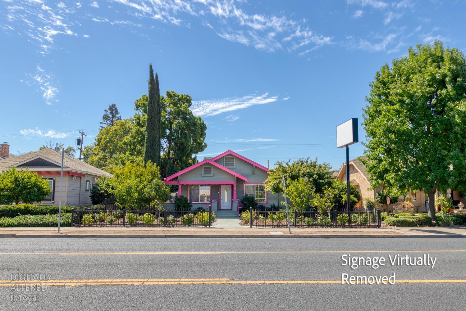619 W F St, Oakdale, CA 95361