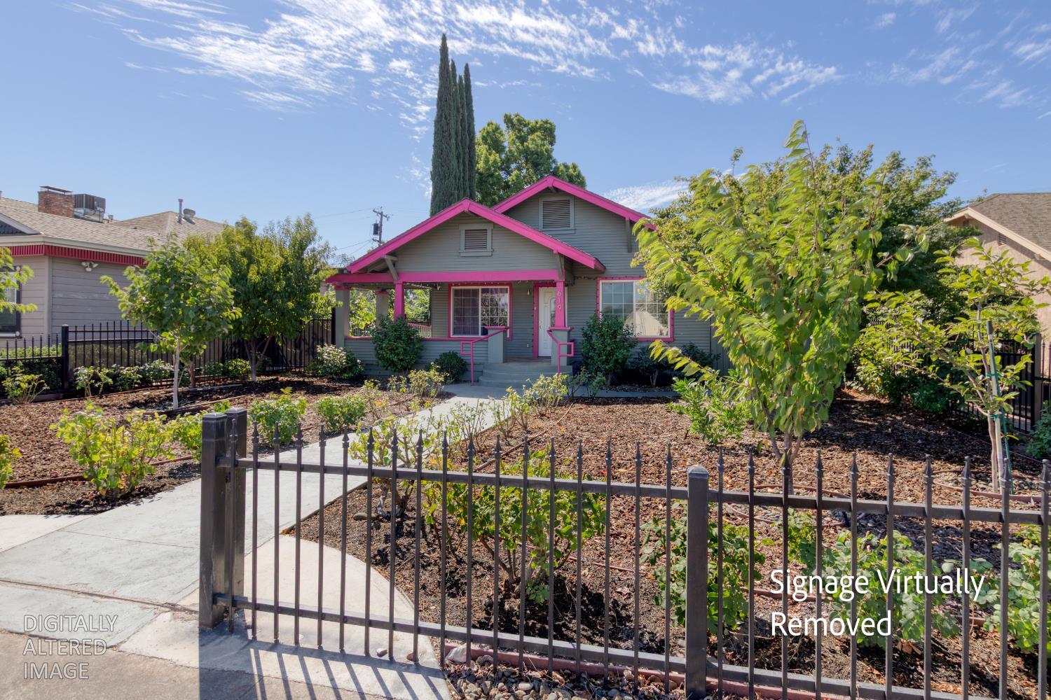 619 W F St, Oakdale, CA 95361