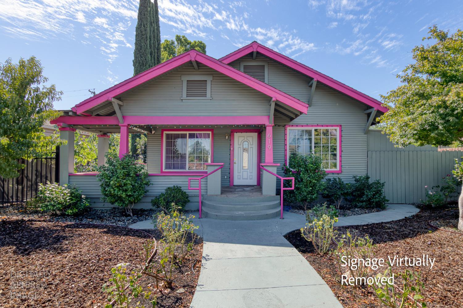 619 W F St, Oakdale, CA 95361
