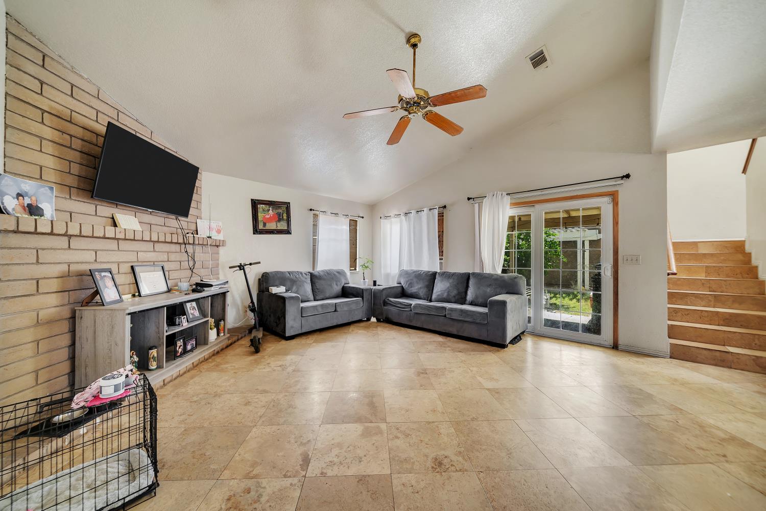 3304 WAYNESBORO Ct, Ceres, CA 95307