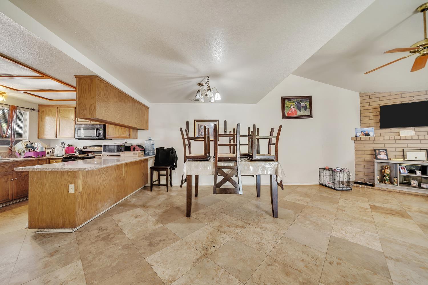 3304 WAYNESBORO Ct, Ceres, CA 95307