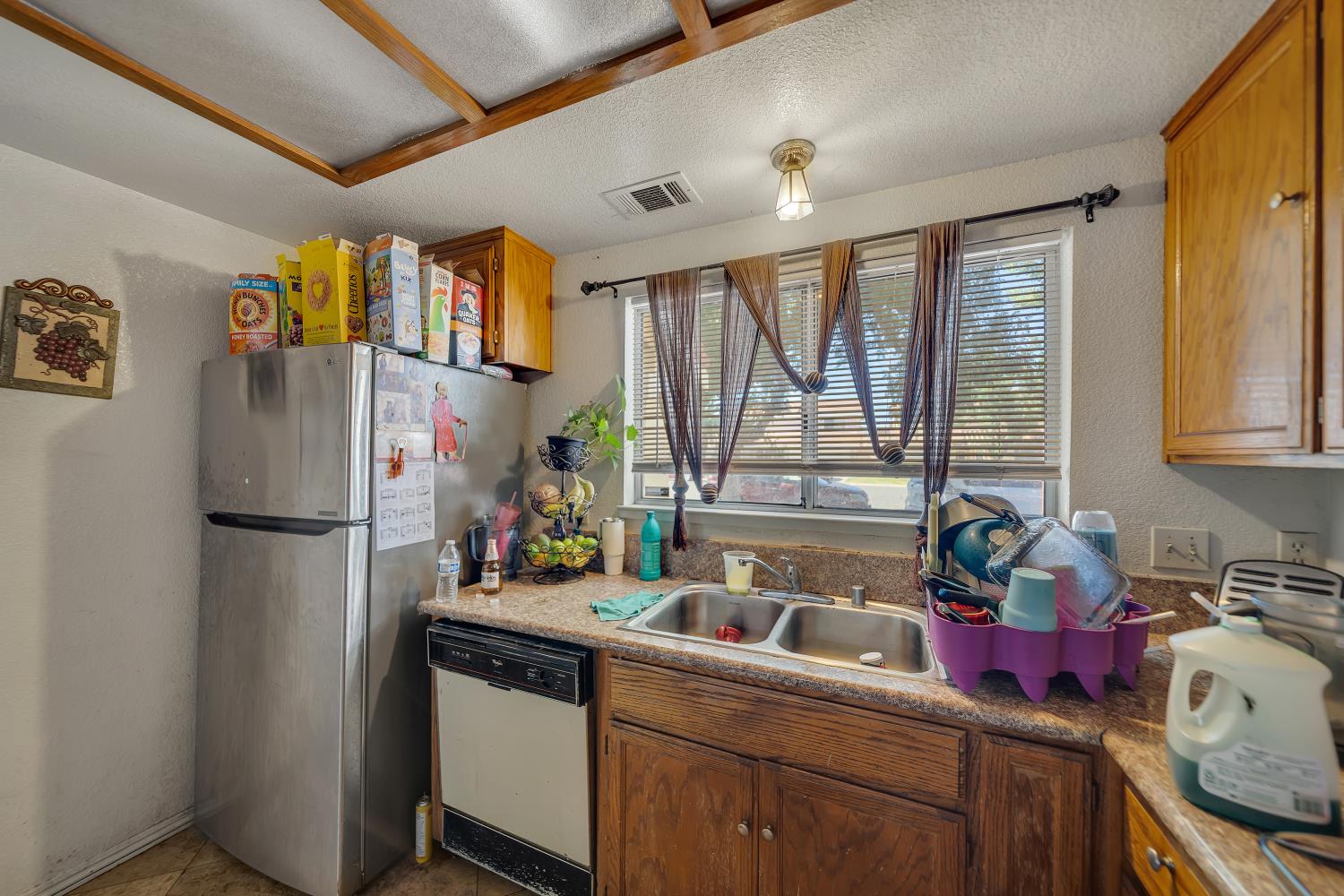 3304 WAYNESBORO Ct, Ceres, CA 95307
