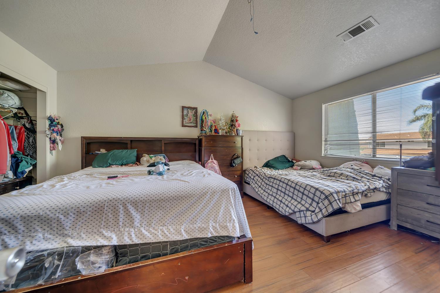 3304 WAYNESBORO Ct, Ceres, CA 95307