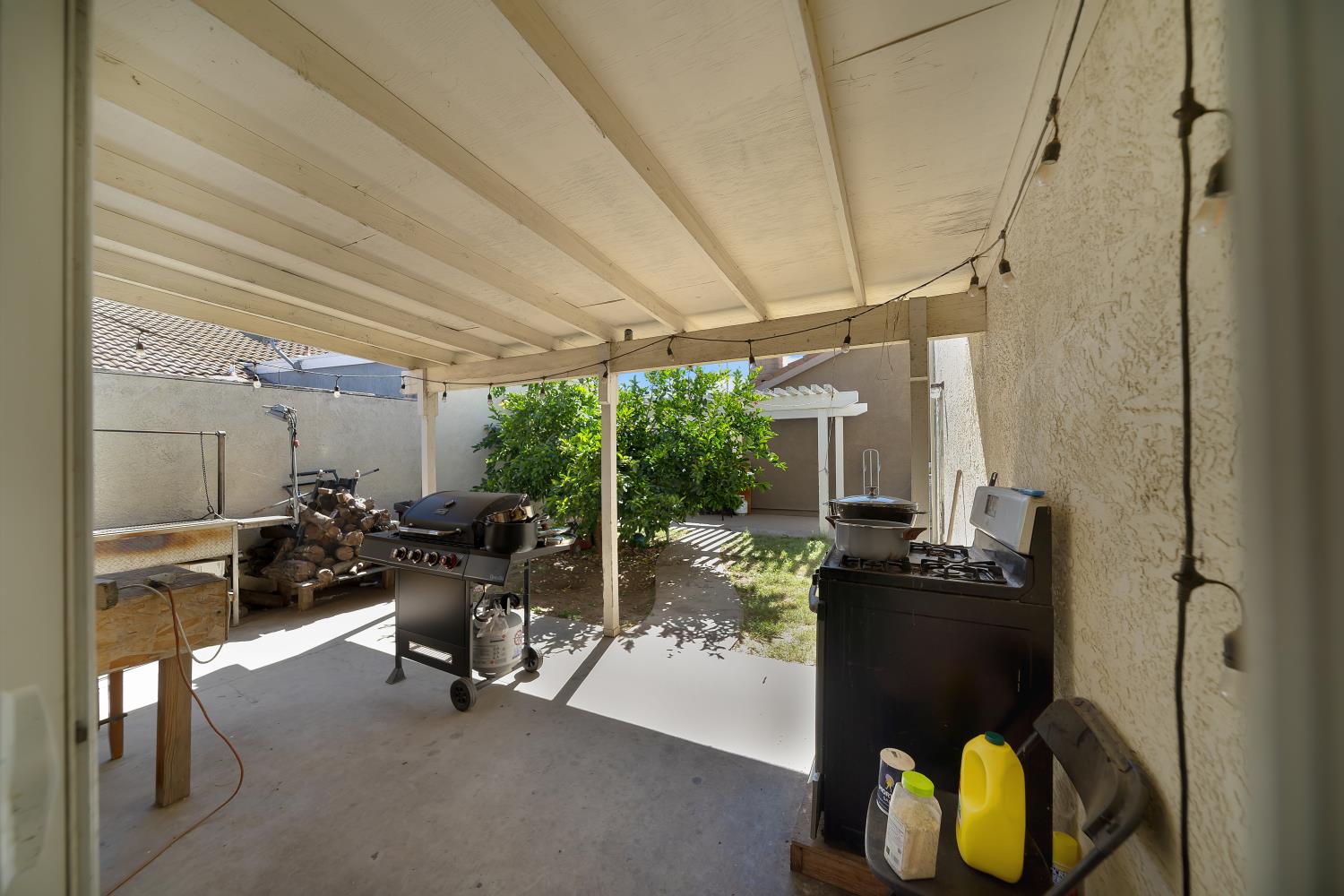 3304 WAYNESBORO Ct, Ceres, CA 95307