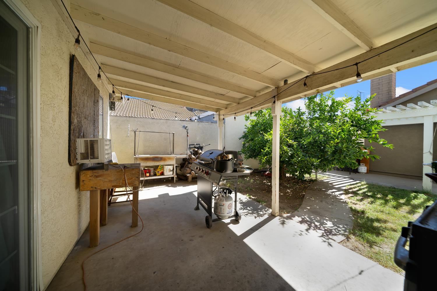 3304 WAYNESBORO Ct, Ceres, CA 95307
