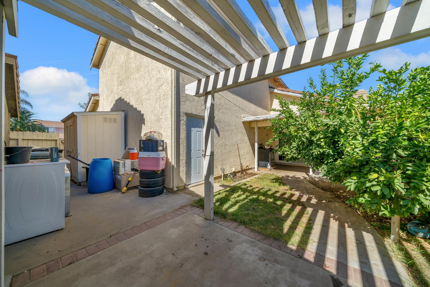 3304 WAYNESBORO Ct, Ceres, CA 95307